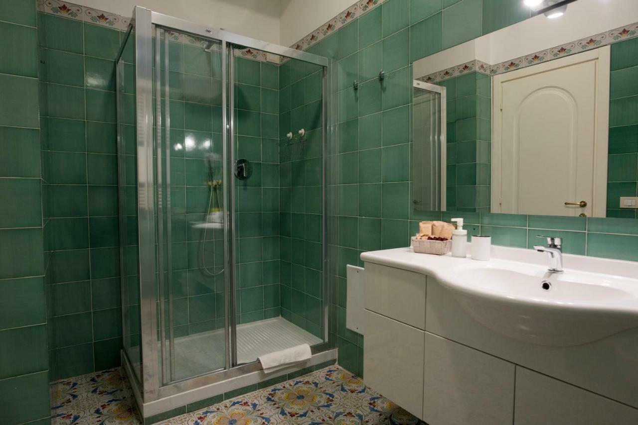 Mare Mia Apartment Salerno Luaran gambar