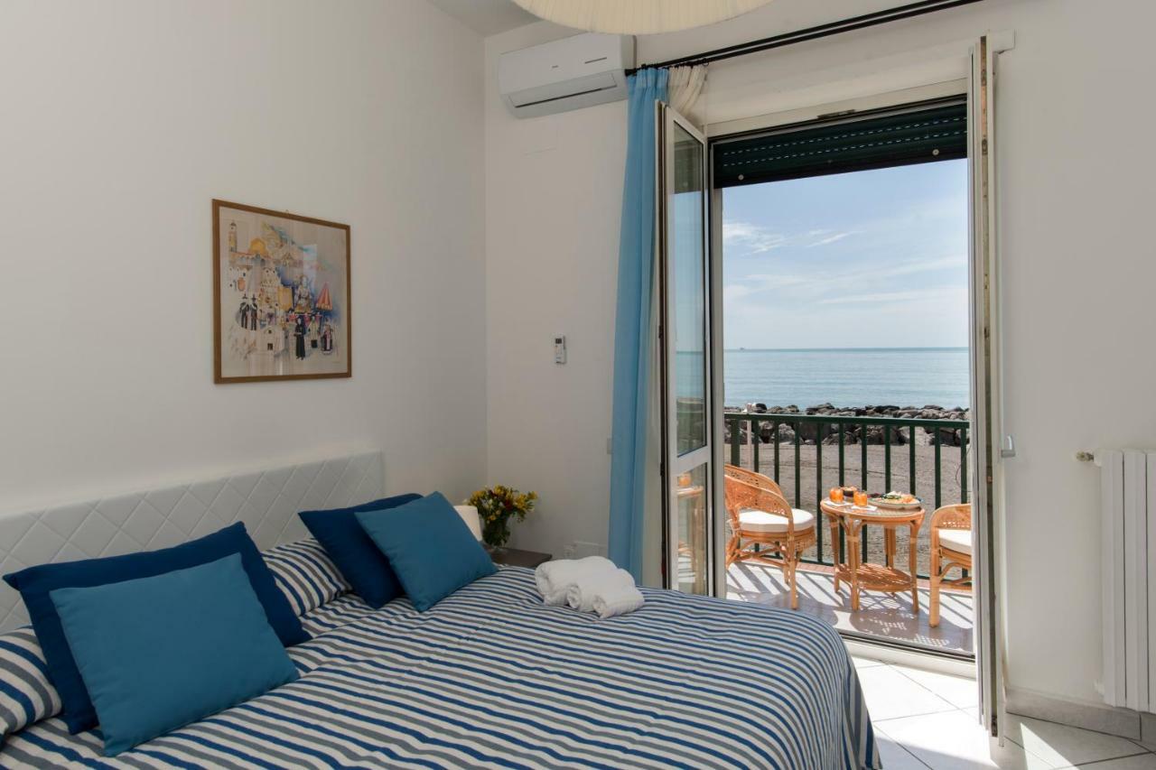 Mare Mia Apartment Salerno Luaran gambar