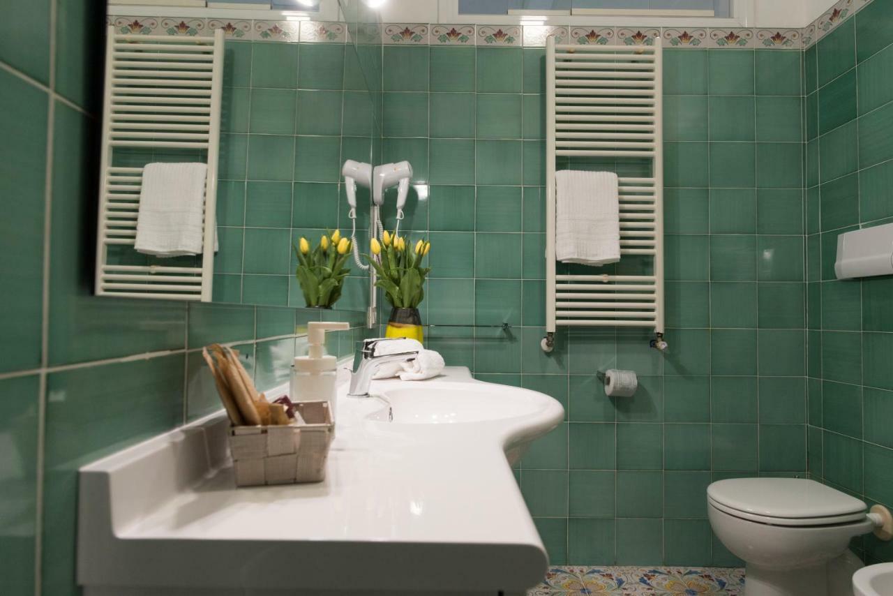 Mare Mia Apartment Salerno Luaran gambar